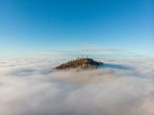 Read more about the article Why modern Hybrid or DSLR cameras should have 5G